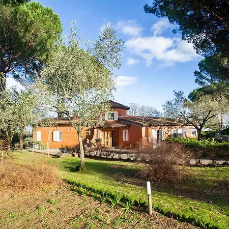 La Torre Delle Comete -villa Lungo La Via Francigena Sutri